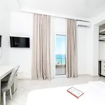 Luisanna Free Parking Vlorë