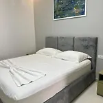 Luisanna Free Parking * Vlorë