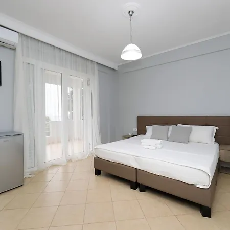 Luisanna Free Parking Hotel