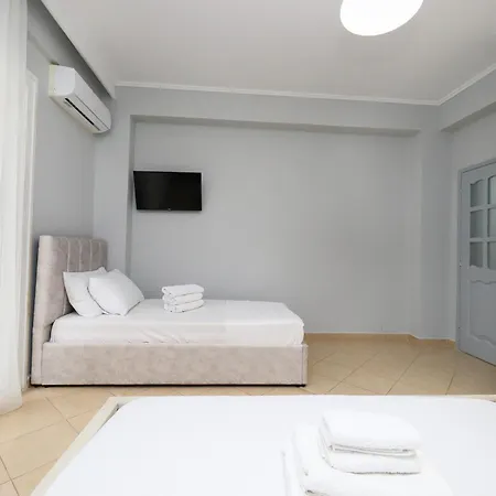 Luisanna Free Parking Hotel *