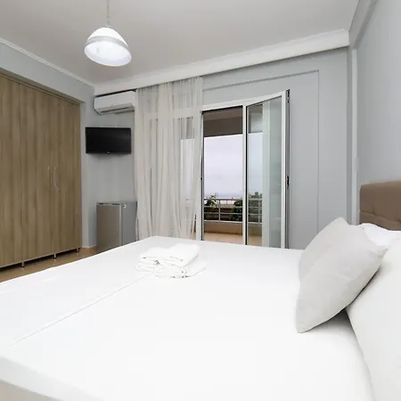 Luisanna Free Parking * Avlonya