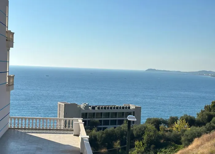 Luisanna Free Parking Hotel