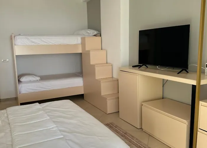 Luisanna Free Parking Hotel *