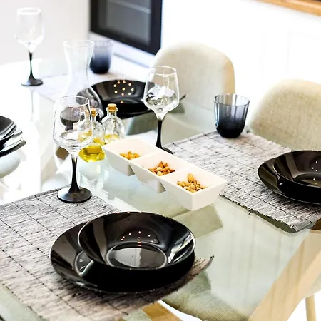 Luisanna Free Parking * Vlorë