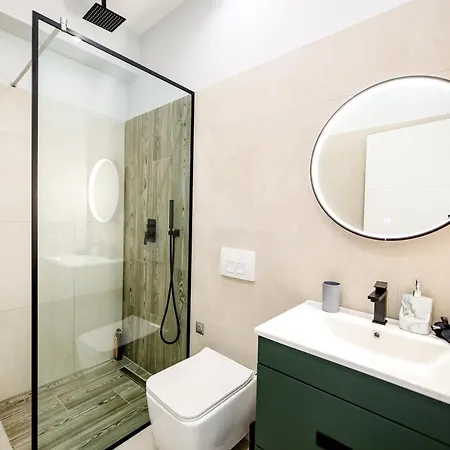 Luisanna Free Parking Hotel *