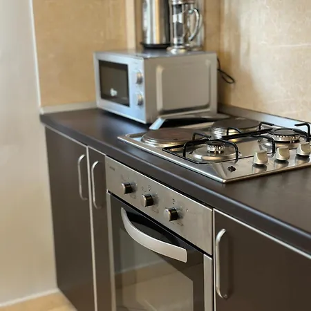 Luisanna Free Parking * Vlorë