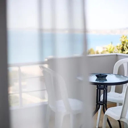 Luisanna Free Parking Hotel *