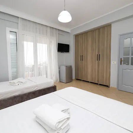 Luisanna Free Parking * Vlorë