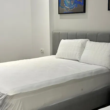 Luisanna Free Parking