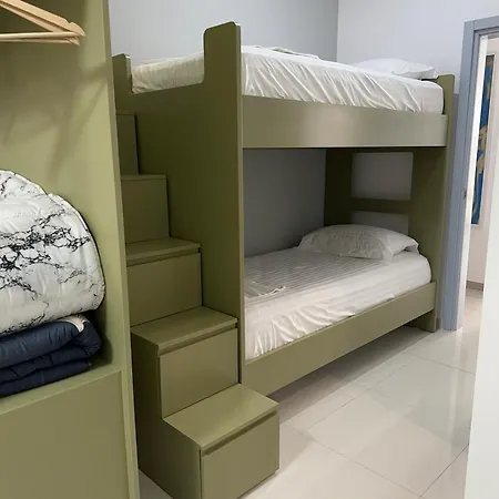 Luisanna Free Parking * Vlorë