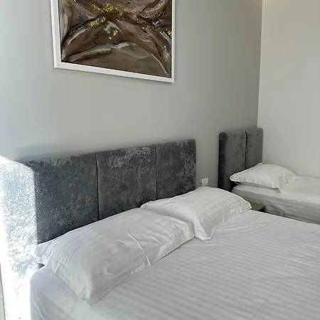 Luisanna Free Parking Hotel *