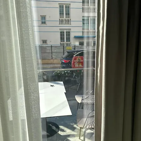 Luisanna Free Parking *