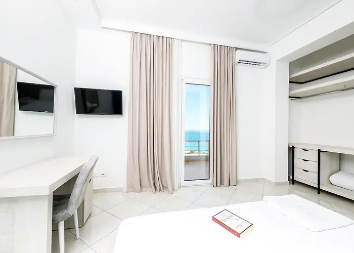 Luisanna Free Parking Vlorë