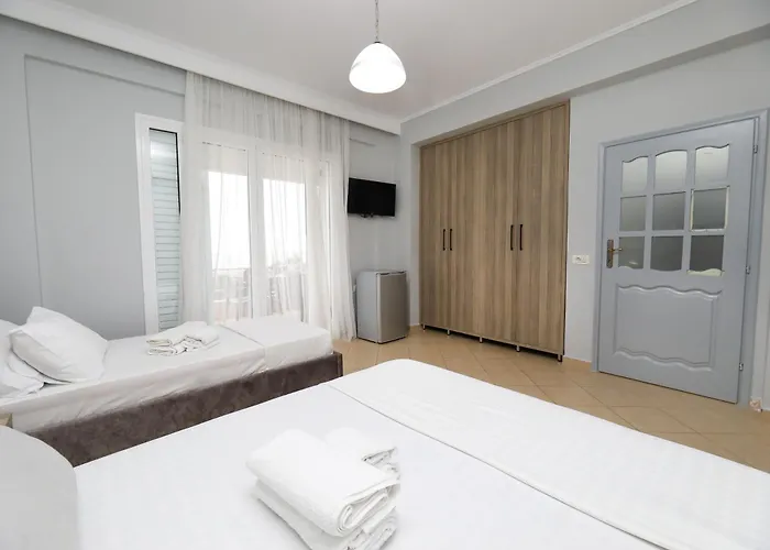 Luisanna Free Parking * Vlorë