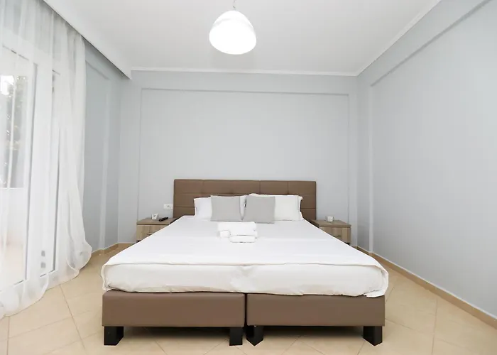 Luisanna Free Parking *