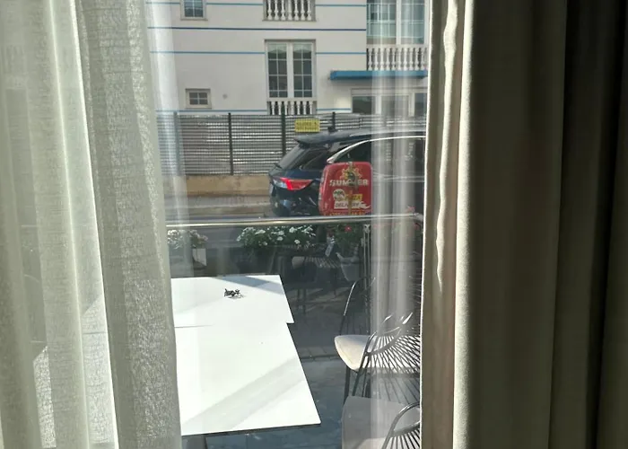 Luisanna Free Parking *